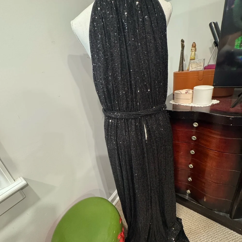 DKNY Black Sequin Sleeveless Gown - Picture 5 of 15
